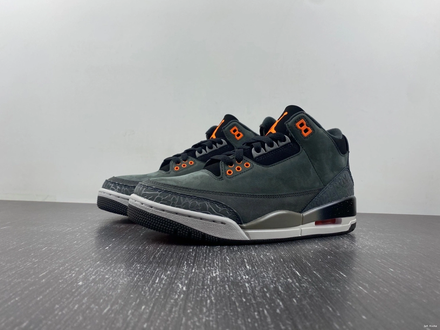 - Men's Jordan Fear CT8532-080 Retro (2023) 3 Pack 0203